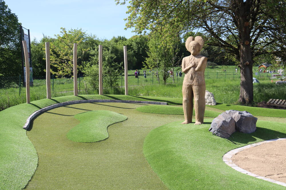 Adventure Minigolf 1 Runde Erwachsene ab 16 Jahren