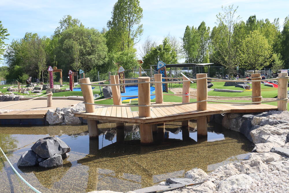 Adventure Minigolf Familienkarte Adventure Minigolf Familienkarte 2 Erwachsene & 4 Kinder